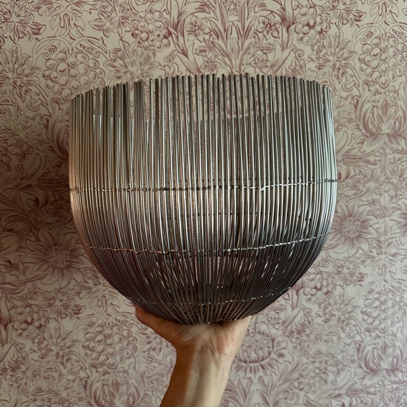 Large Heavy silver woven wire basket plant holder Crate & Barrel - Picture 1 of 4
